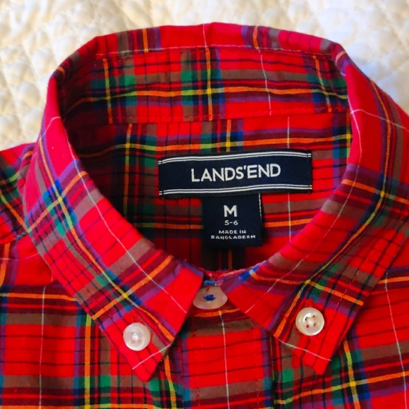 Like new, boys shirt - Picture 2 of 3